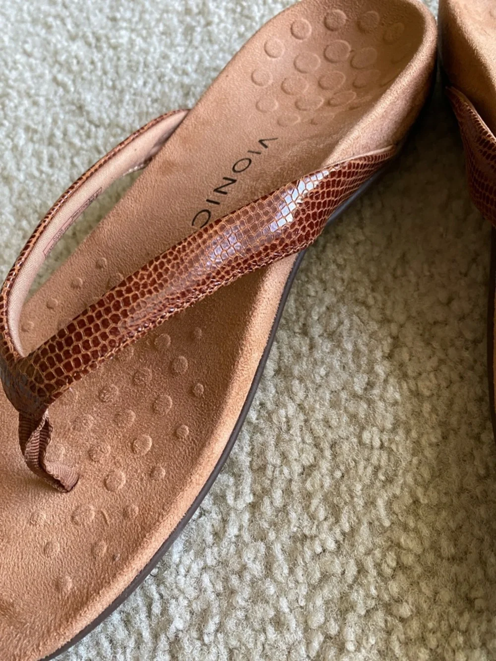 Vionic  Brown Textured Strap Thong Sandals - Picture 3 of 5